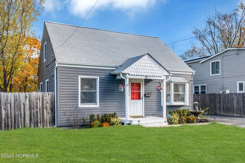 37 New Brunswick Ave, Matawan, NJ, 07747-3322 | Card Image