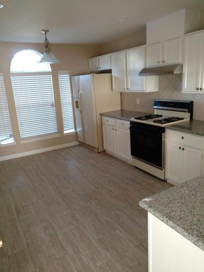 3502 Sheldon Dr, House other with 4 bedrooms, 3 bathrooms and 2 parking in Pearland TX | Image 5