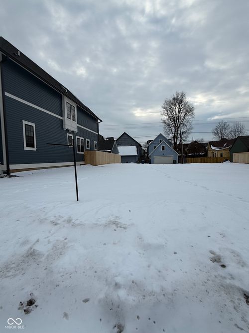 2136 Talbott St, Indianapolis, IN, 46202-1572 | Card Image