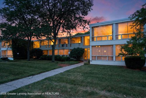 4-1043 Kimberly Dr, Lansing, MI, 48912-4834 | Card Image