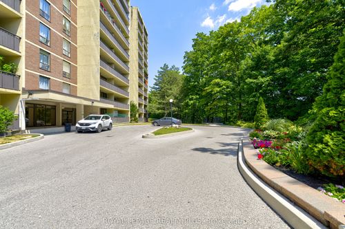 206-15 London Green Crt, North York, ON, M3N1K4 | Card Image