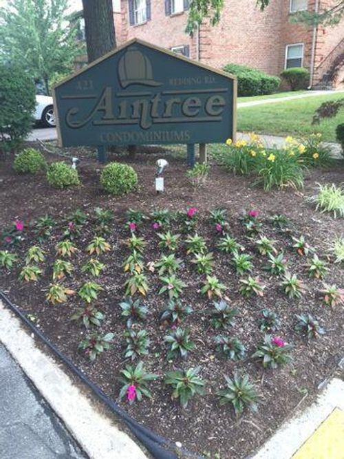 76-421 Redding Rd, Lexington, KY, 40517-2519 | Card Image
