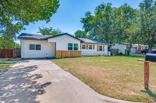 411 Hillcrest St, Mansfield, TX, 76063-2115 | Card Image