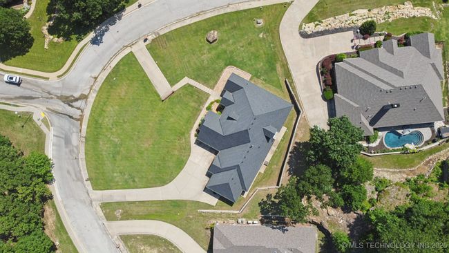 Located in cul-de-sac dead end street. | Image 55