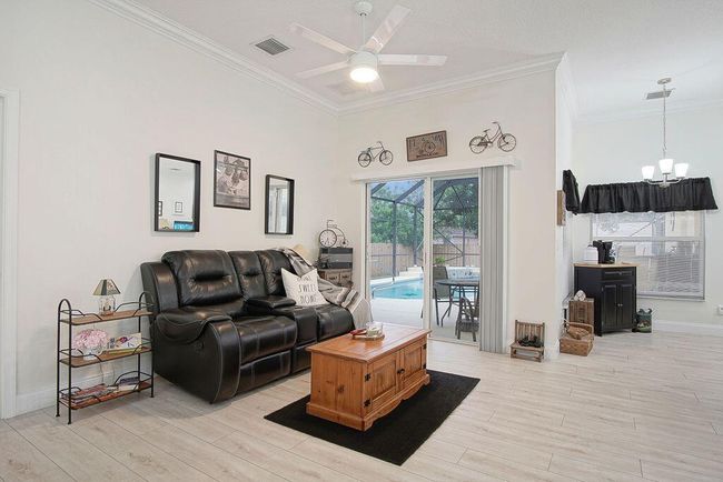 719 Sw Andrew Rd, House other with 4 bedrooms, 3 bathrooms and null parking in Port St. Lucie FL | Image 9