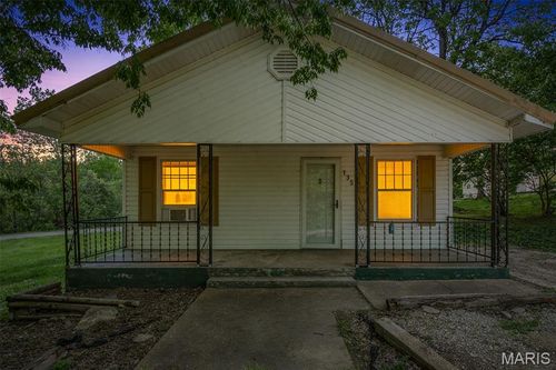 105 S Shaw St, Park Hills, MO, 63601-3927 | Card Image