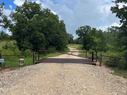 3519 County Road 127, Ledbetter, TX, 78946-7184 | Card Image