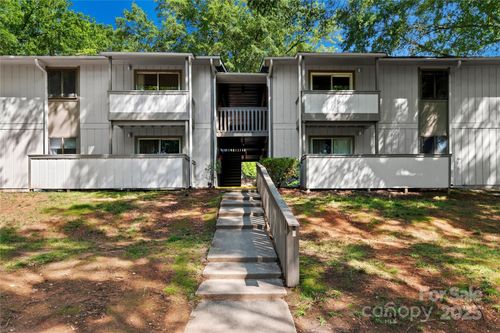 apt-129d-2205 Sunderland Rd, Winston Salem, NC, 27103-6576 | Card Image