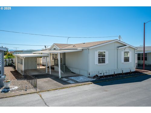 5574 43rd Pl Ne, Salem, OR, 97305-3474 | Card Image