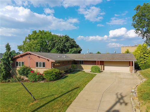 138 Green Dr, Pleasant Hills, PA, 15236-3909 | Card Image