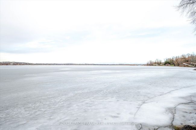 798 Simcoe St, House other with 3 bedrooms, 1 bathrooms and 4 parking in Bridgenorth ON | Image 32