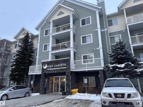 70 Woodsmere Close, Fort Saskatchewan, AB, T8L4R8 | Card Image