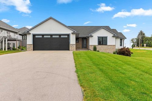 710 Westhill Drive, Howard, WI, 54313 | Card Image
