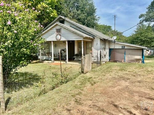 312 Georgia St, Queen City, TX, 75572-9636 | Card Image