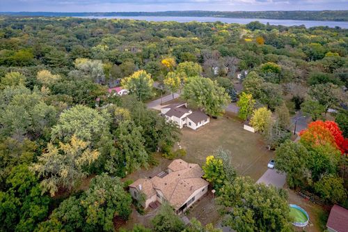 16466 22nd St S, SAINT MARY'S POINT, MN, 55043-9726 | Card Image