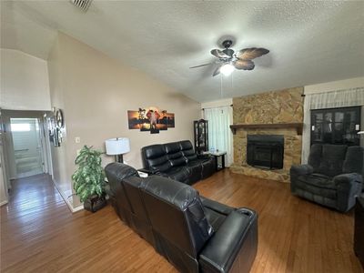 3941 108 Th Avenue N, House other with 3 bedrooms, 2 bathrooms and null parking in Clearwater FL | Image 3