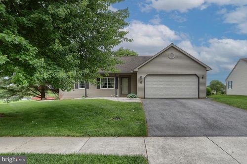 49 Springhouse Dr, MYERSTOWN, PA, 17067-3110 | Card Image