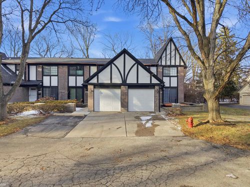 22664 W 11 Mile Rd, Southfield, MI, 48034-4711 | Card Image