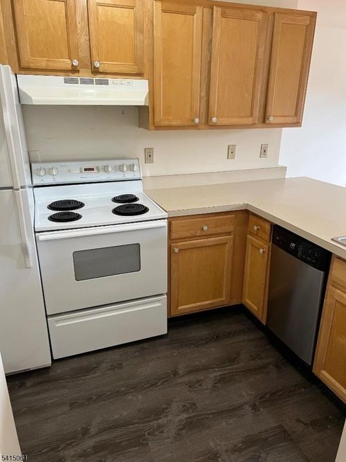 apt-3-770 Speedwell Ave, Morris Plains, NJ, 07950-2258 | Card Image