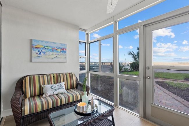 Enclosed Porch | Image 18