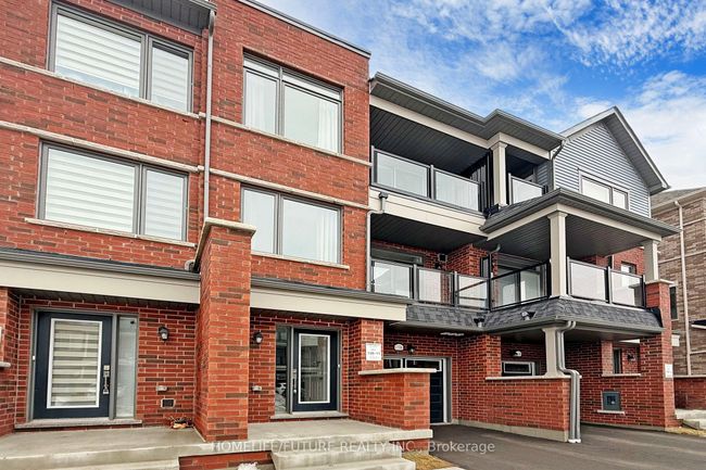 1106 Lockie Dr, House attached with 3 bedrooms, 3 bathrooms and 2 parking in Oshawa ON | Image 6