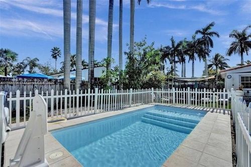 0-1611 Mayo St, Hollywood, FL, 33020-6540 | Card Image
