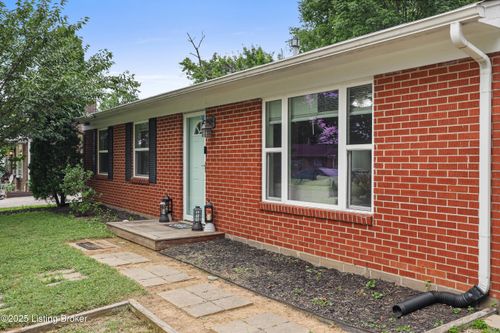 250 Winston Ct, Louisville, KY, 40229-3361 | Card Image