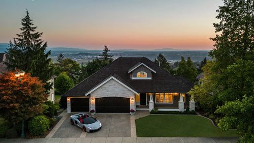 35442 Dover Court, House other with 6 bedrooms, 5 bathrooms and 6 parking in Abbotsford BC | Card Image