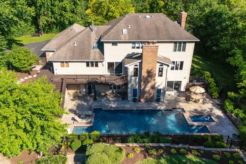 4525 Red Oak Ln, Long Grove, IL, 60047-5273 | Card Image