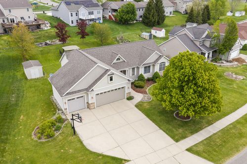 1815 Planters Row Dr Sw, Byron Center, MI, 49315-8177 | Card Image