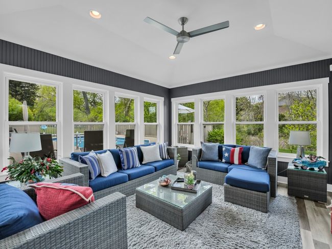 8 Lake Pointe Cir, House other with 5 bedrooms, 3 bathrooms and null parking in Wind Point WI | Image 20