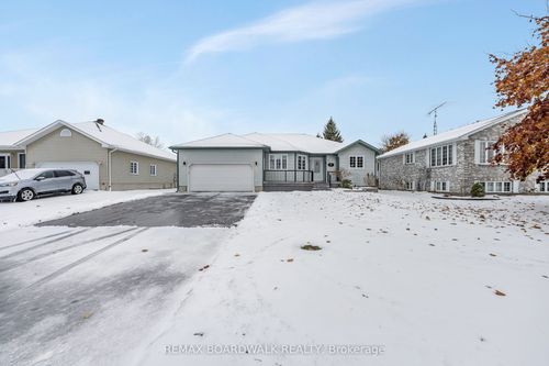 11 Grove St, Iroquois, ON, K0E1K0 | Card Image