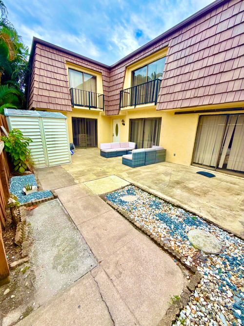 711 Springdale Cir, Palm Springs, FL, 33461-1536 | Card Image