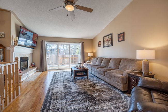10 Hillview Dr, House other with 5 bedrooms, 3 bathrooms and 4 parking in Bobcaygeon ON | Image 6