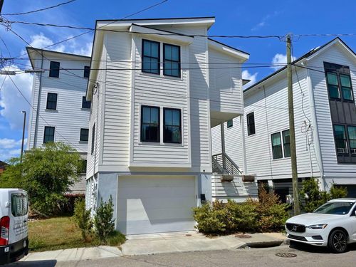 106 Cooper St, Charleston, SC, 29403-5016 | Card Image