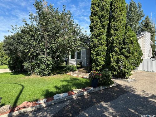 210 Mccann Way, Saskatoon, SK, S7L7E8 | Card Image