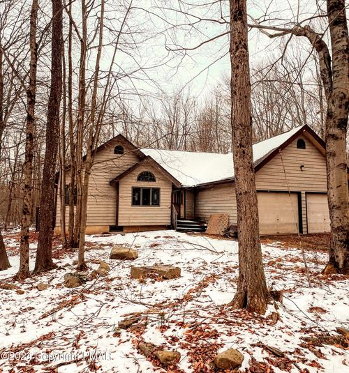 34 Lehigh River Dr S, Gouldsboro, PA, 18424-8988 | Card Image