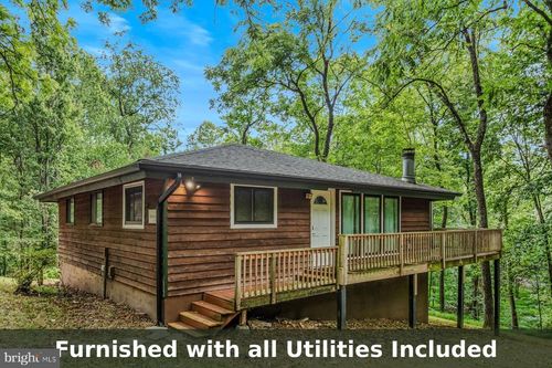 4 Pileated Woodpecker Ln, HEDGESVILLE, WV, 25427-6232 | Card Image