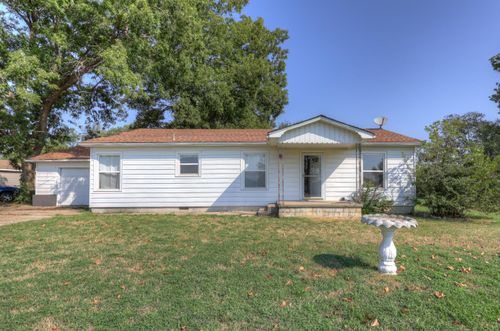 733 E Country Road, Columbus, KS, 66725 | Card Image