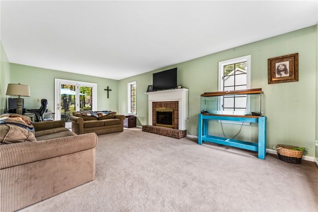 3213 Greentree Cir, House other with 3 bedrooms, 3 bathrooms and 2 parking in New Castle PA | Image 8