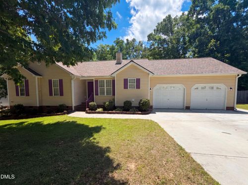 470 Kinsman Ct, Fuquay-Varina, NC, 27526-3708 | Card Image