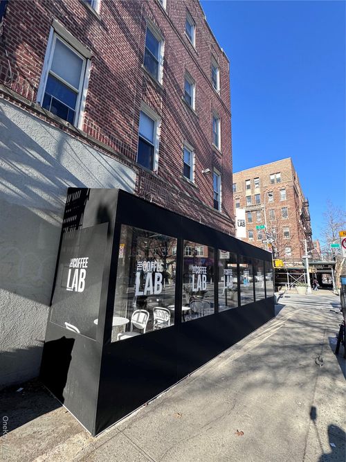 31 35th St, Astoria, NY, 11106-1530 | Card Image