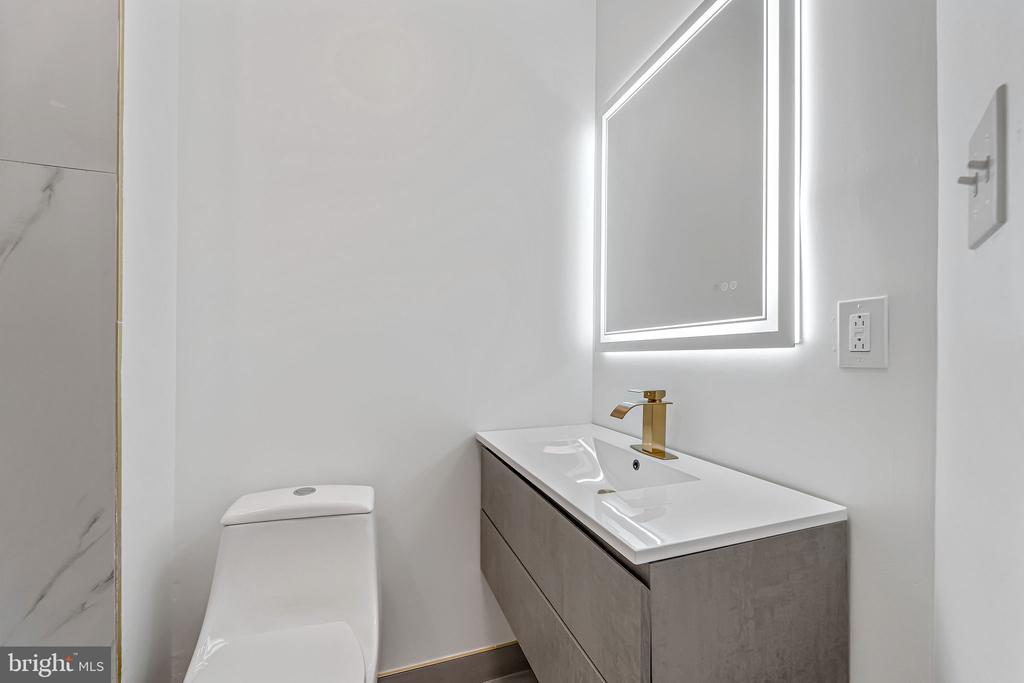 Residential in PHILADELPHIA 5