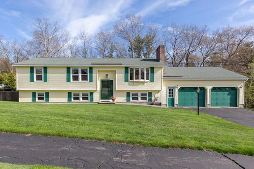 20 Taschereau Blvd, Nashua, NH, 03062-2320 | Card Image