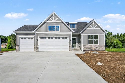 7681 Clementine Ave, Byron Center, MI, 49315-7824 | Card Image