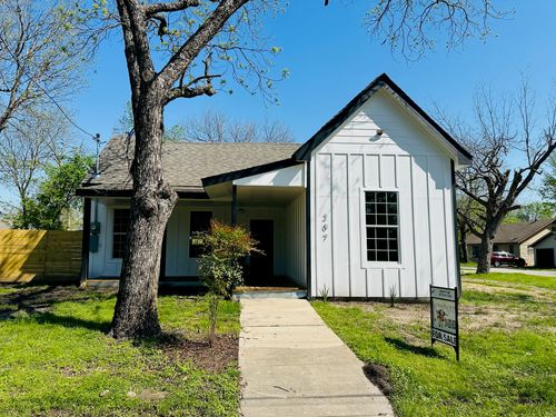 207 E 2nd North St, Kaufman, TX, 75142-1443 | Card Image