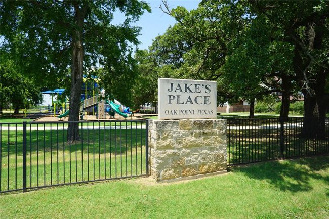 608 Concho Dr, House other with 4 bedrooms, 2 bathrooms and null parking in Oak Point TX | Image 30