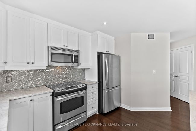 610 - 955 Beauparc Pvt, Condo with 2 bedrooms, 2 bathrooms and null parking in Gloucester ON | Image 10