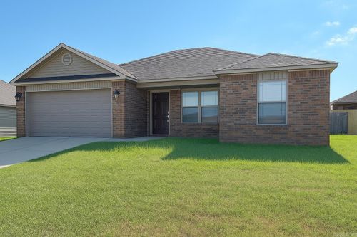 3610 Breezy Cir, Conway, AR, 72032-8252 | Card Image