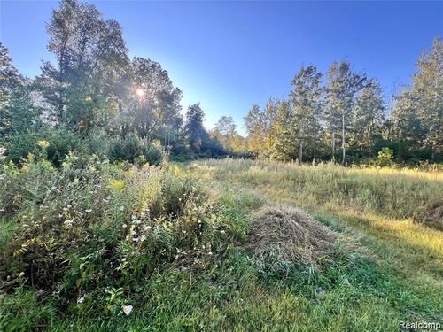 8085 W Newburg Rd, Carleton, MI, 48117-9540 | Card Image